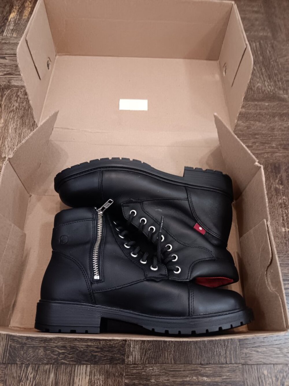 Oliberté Emerald 729130 Black Leather Combat Boots Made in Canada - size 7